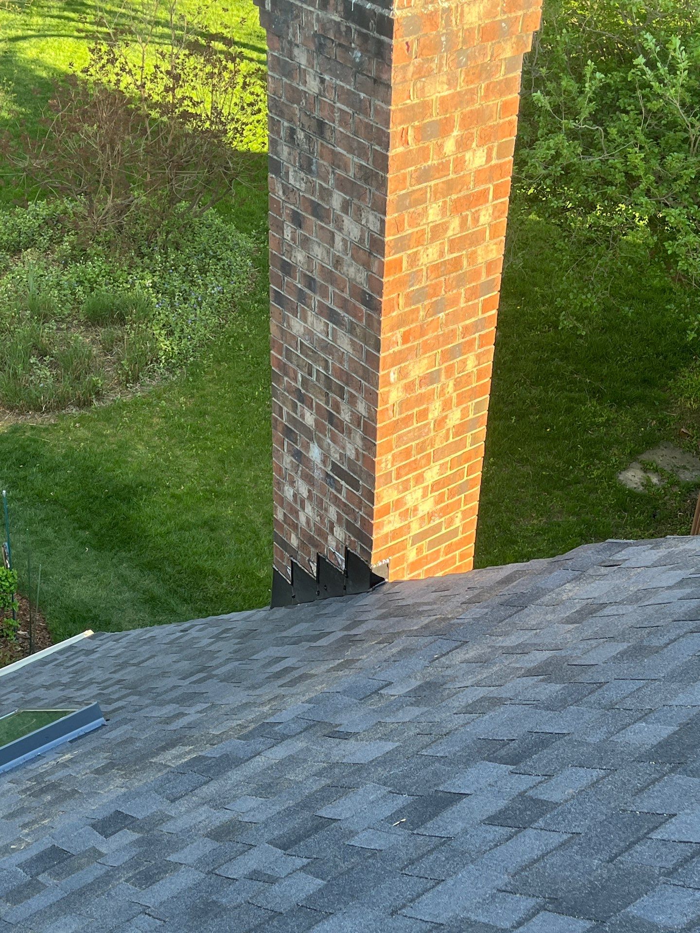 Vienna: CertainTeed Landmark Pro Designer Shingles in Max Def Moire Black by RM Banning, Inc.