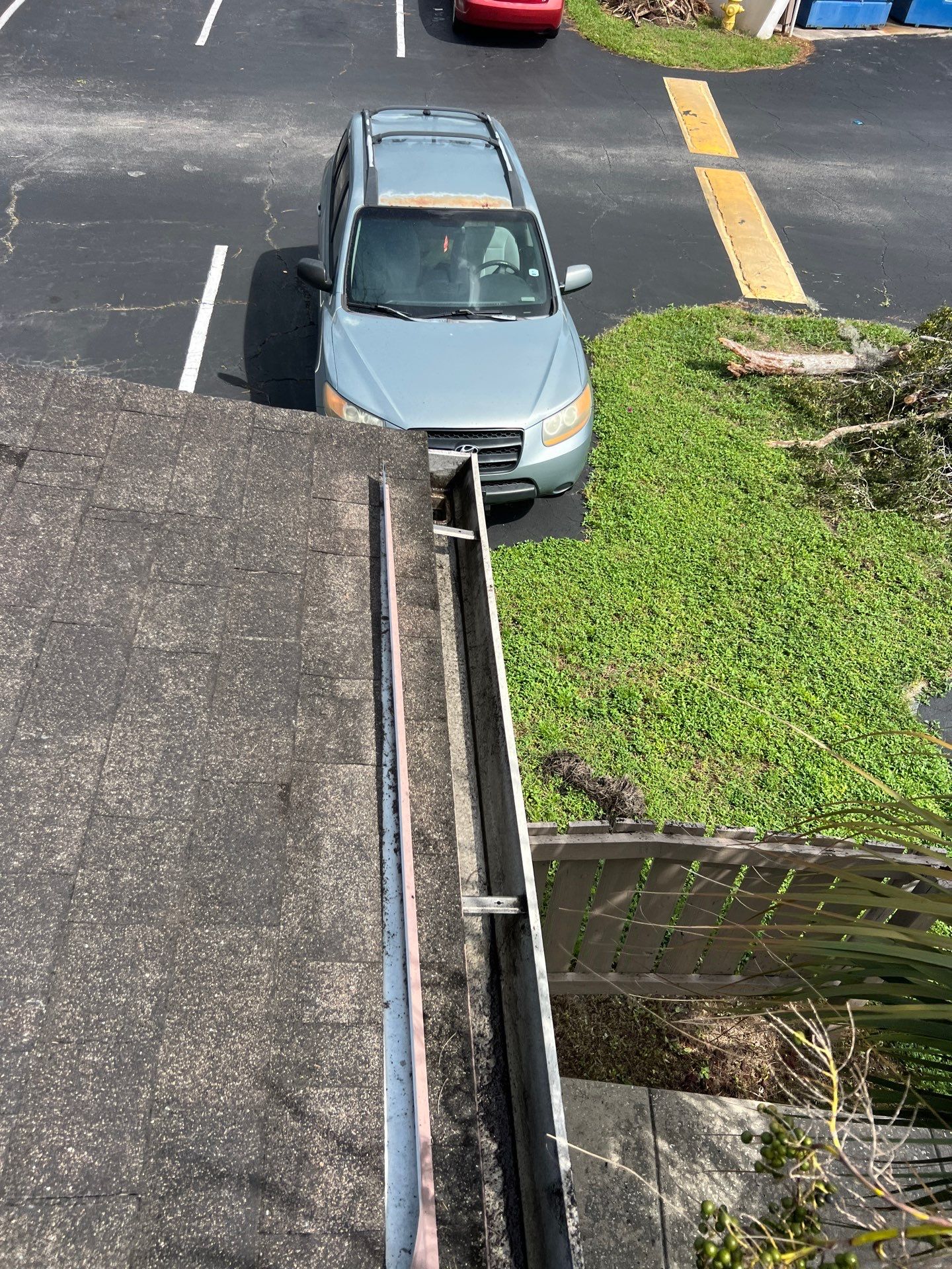 Commercial gutter cleaning Palm Bay & Melbourne after photo with clean gutters