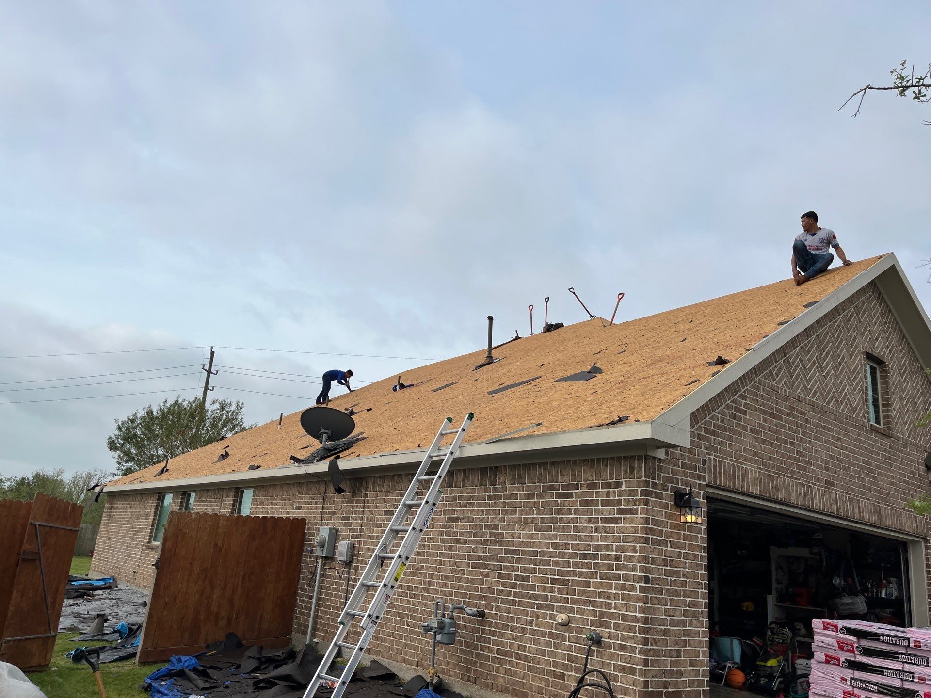 Hail Damage using Owen's Corning Duration (Lifetime) Shingles by Roof Repair Company