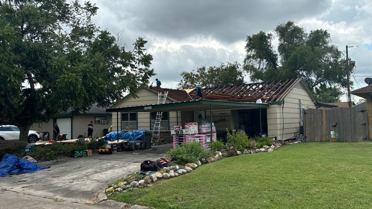 Residential Roofing Installation using Owen's Corning Duration (Lifetime) Shingles by Roof Repair Company