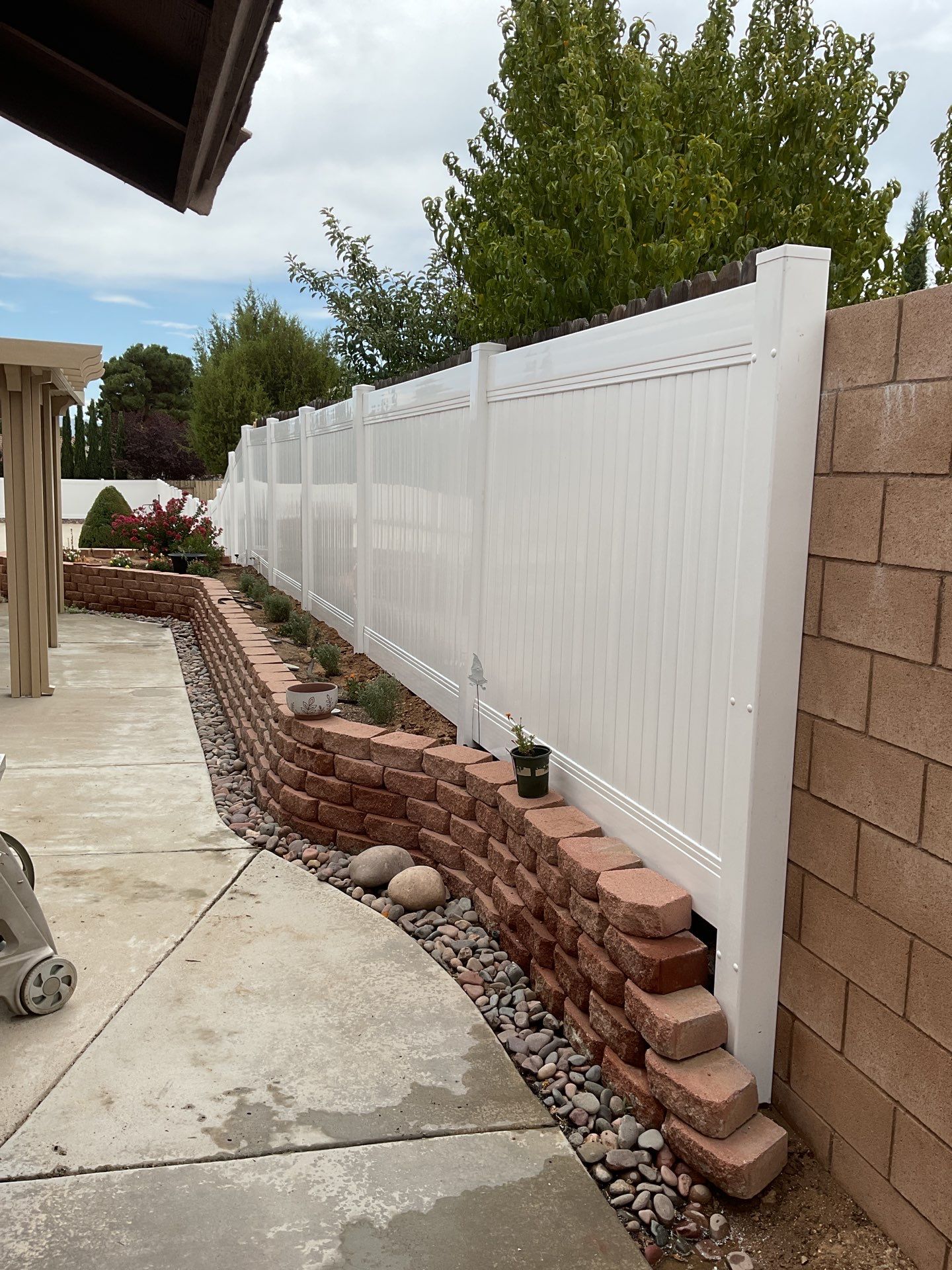 Fence Installation using Vinyl by Fence Guys Inc.