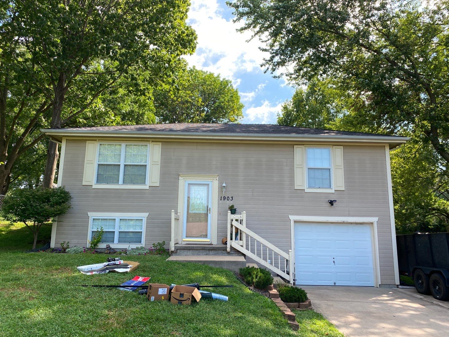 New Curb Appeal is Activated by EEC  Windows, Siding & Roofing 