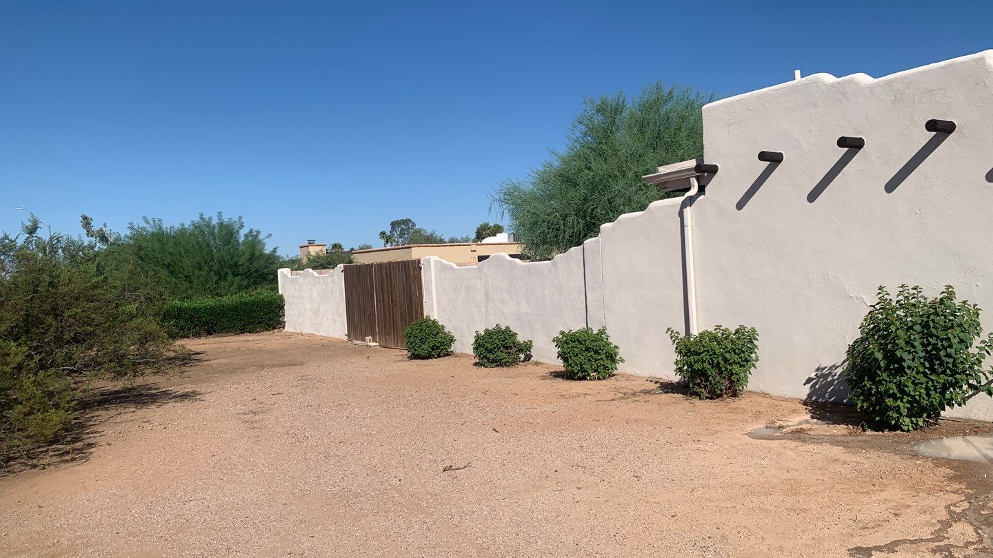 Ranch / Parapet Style; Single Family Home by Crash of Rhinos Painting & Garage Floors