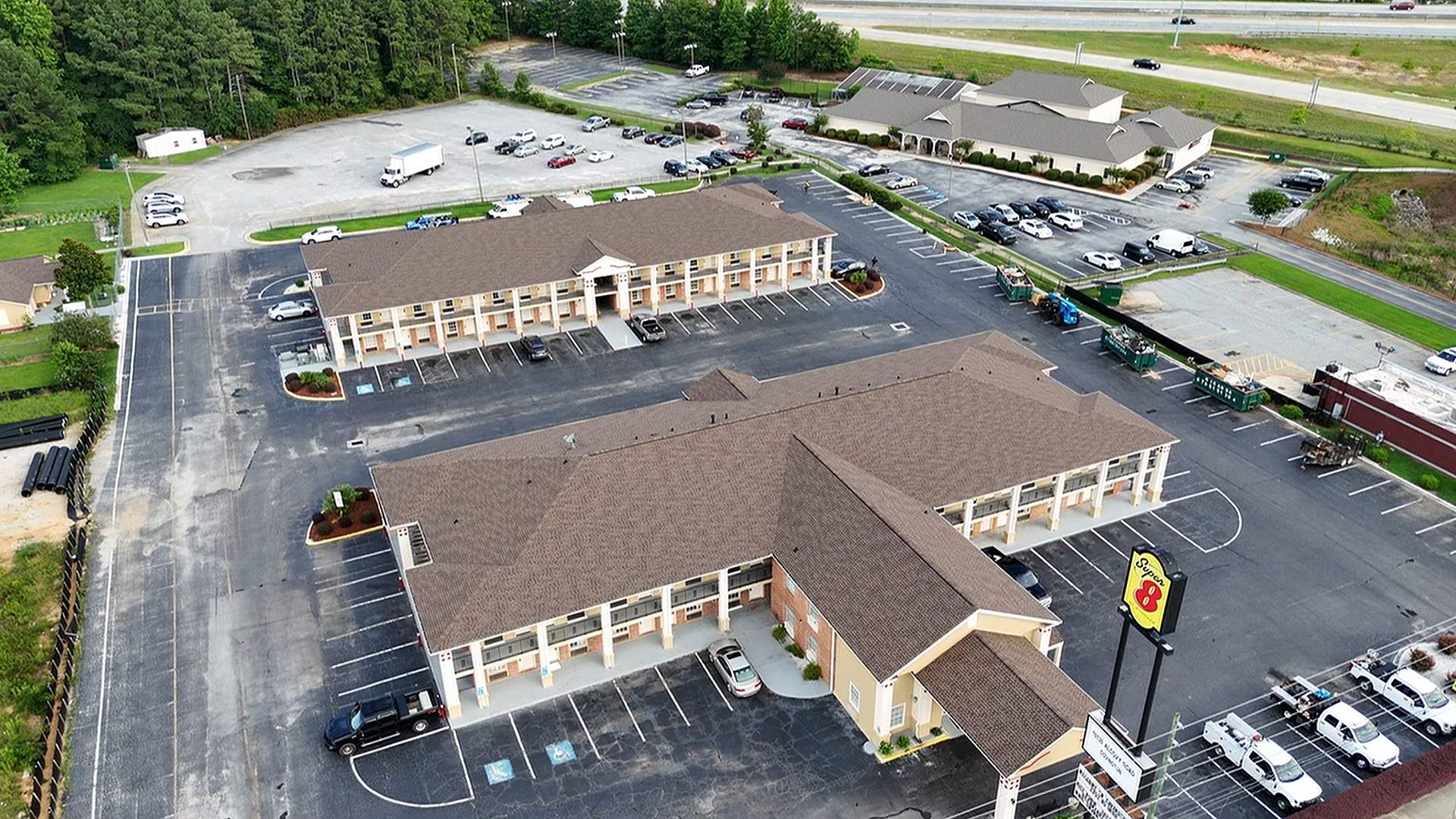 AUM SAI HOSPITALITY by ECl Renovation and Roofing LLC