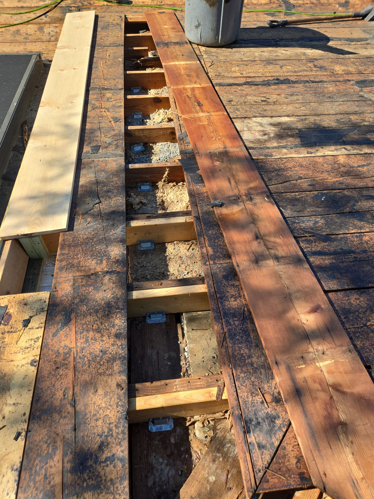 Project in St. Petersburg 33705 by Mitchell Roofing Company LLC 