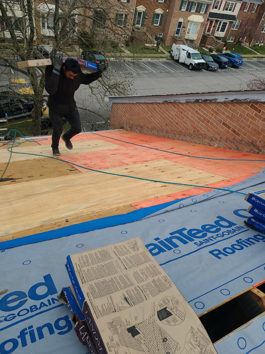 Springfield: Residential Roof Replacement with CertainTeed Landmark Pro in Max Def Red Oak by RM Banning, Inc.