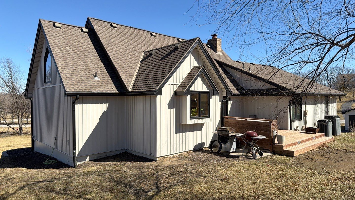 Craneboard Siding and Cedar Renditions Installation in Liberty Mo by EEC Windows, Siding & Roofing