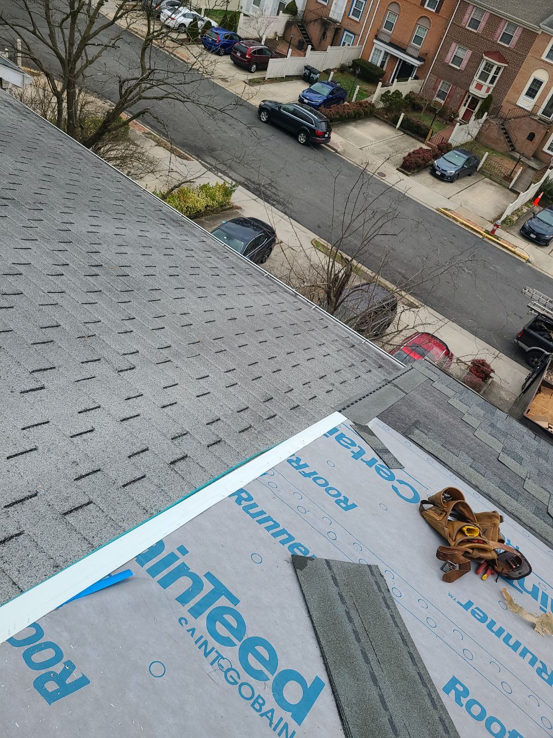 Alexandria Certainteed Landmark Roof in Colonial Slate by RM Banning, Inc.