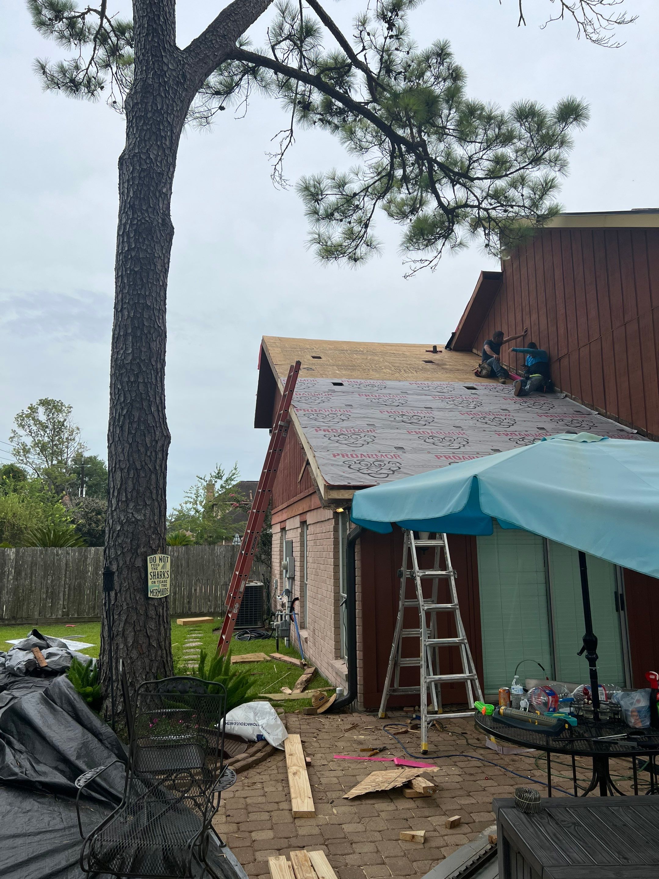 Residential Roofing Installation using Owen's Corning Duration (Lifetime) Shingles by Roof Repair Company