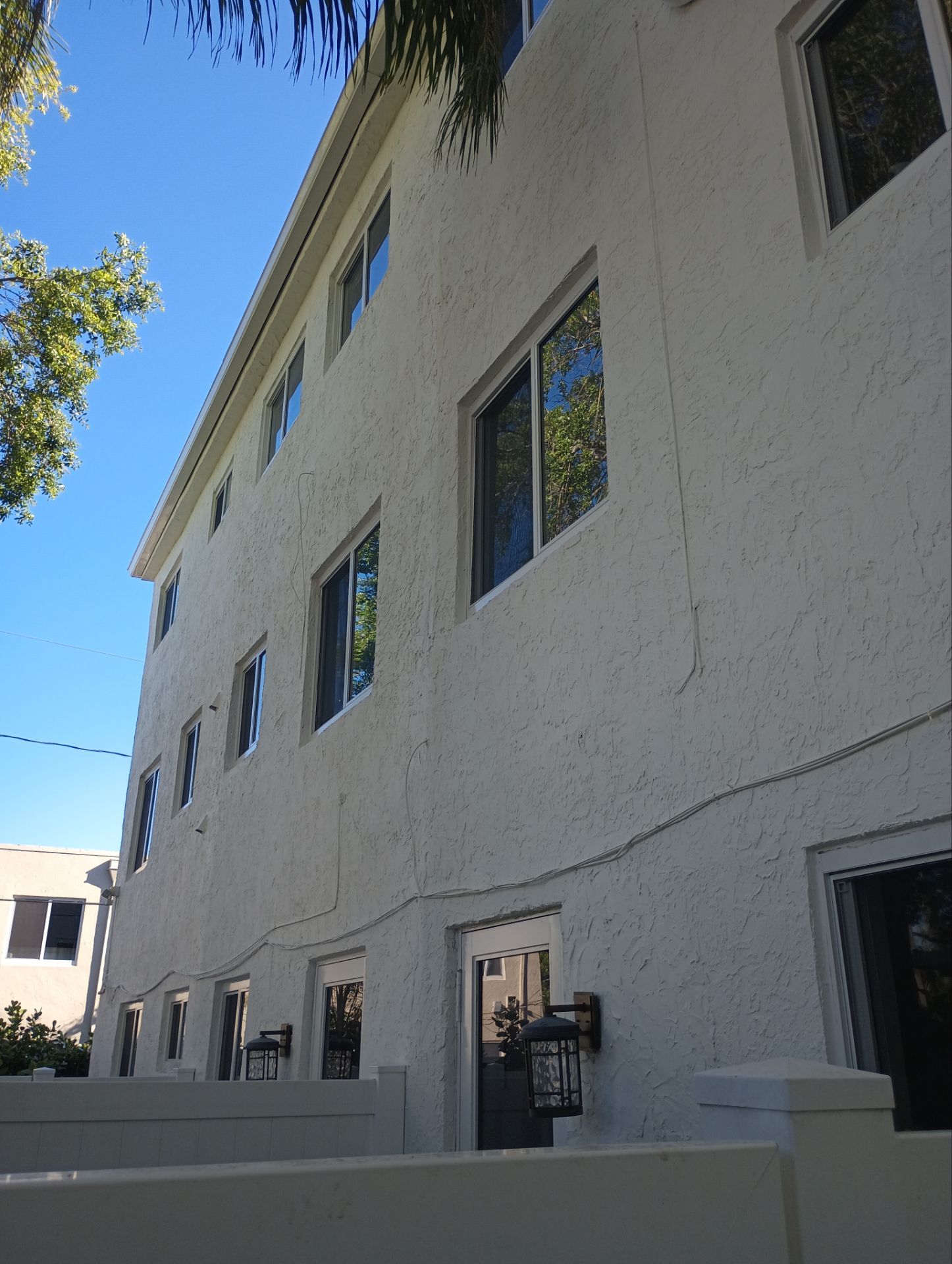 913 NE 17 ST by Souffront Construction & Engineering