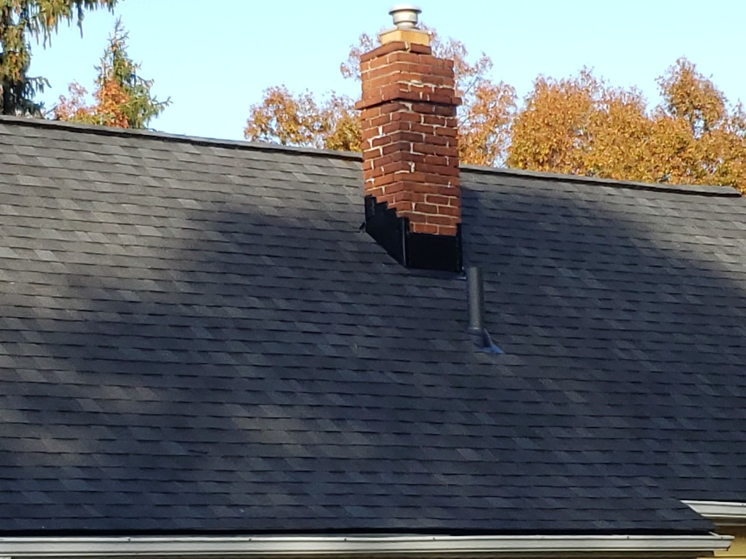 ATLAS PINNACLE COLOR: SCOTCHGARD BLACK SHADOW DRIP EDGE: BLACK by Eagle Eye Roofing