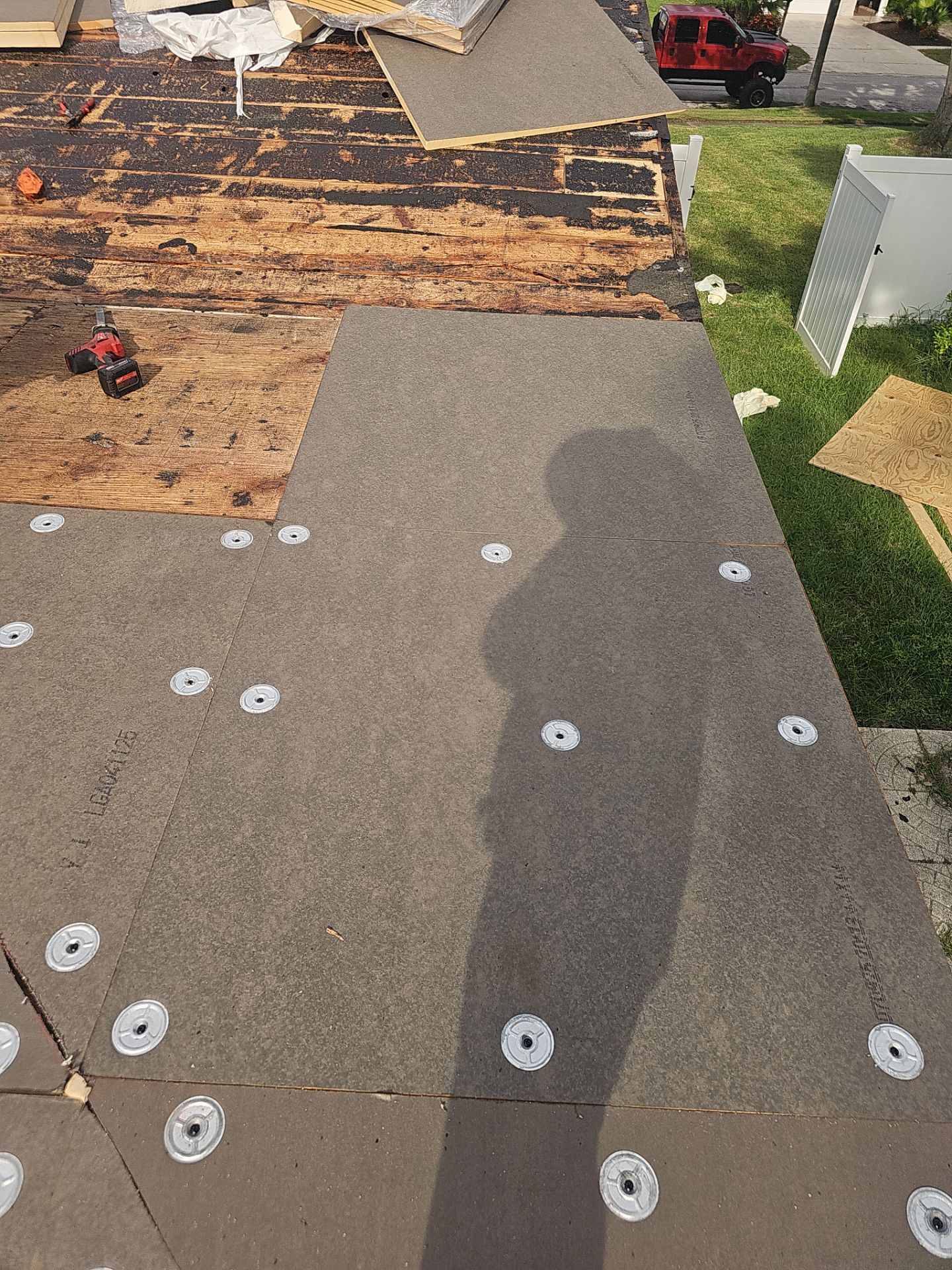 Project in Seminole 33772 by Mitchell Roofing Company LLC 