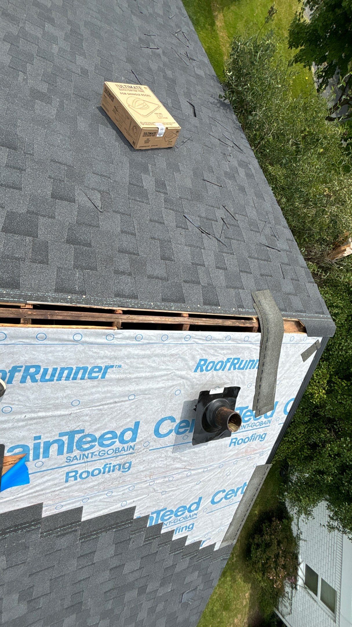 Roof Replacement using CertainTeed Landmark by 180 Contractors