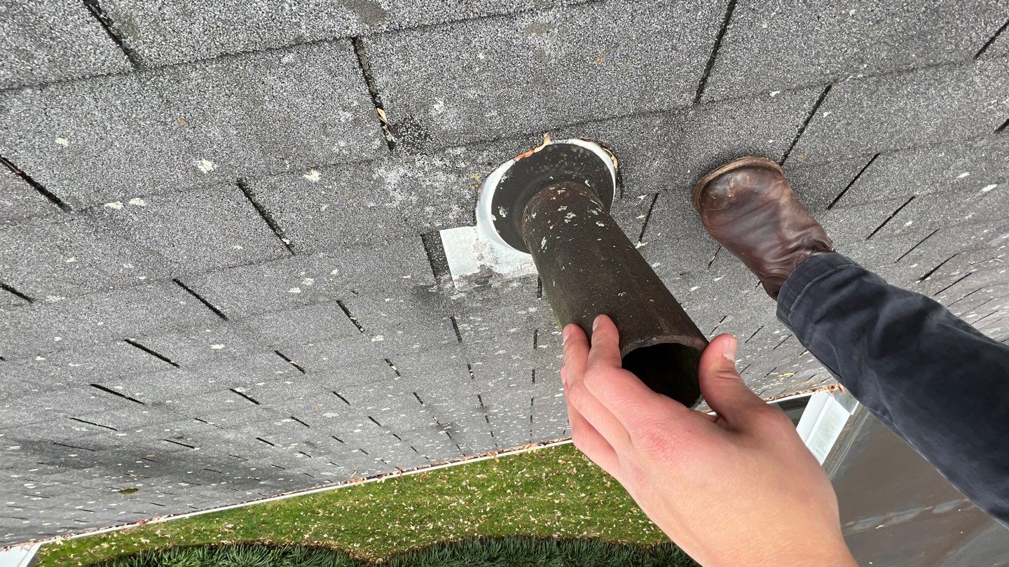 Arlington: CertainTeed Landmark Designer Shingles in Cobblestone Gray by RM Banning, Inc.