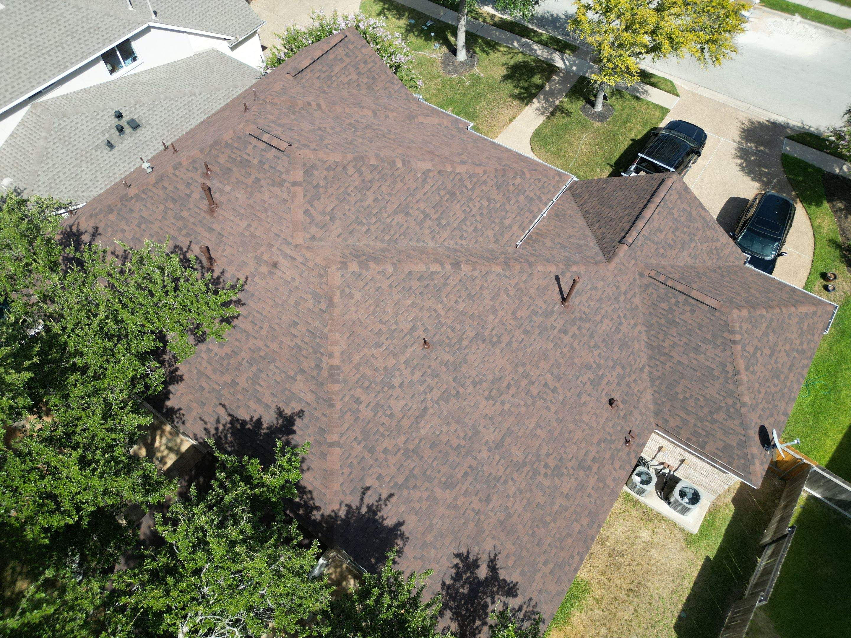 Antique Brown - Malarkey Highlander by RoofsOnly.com