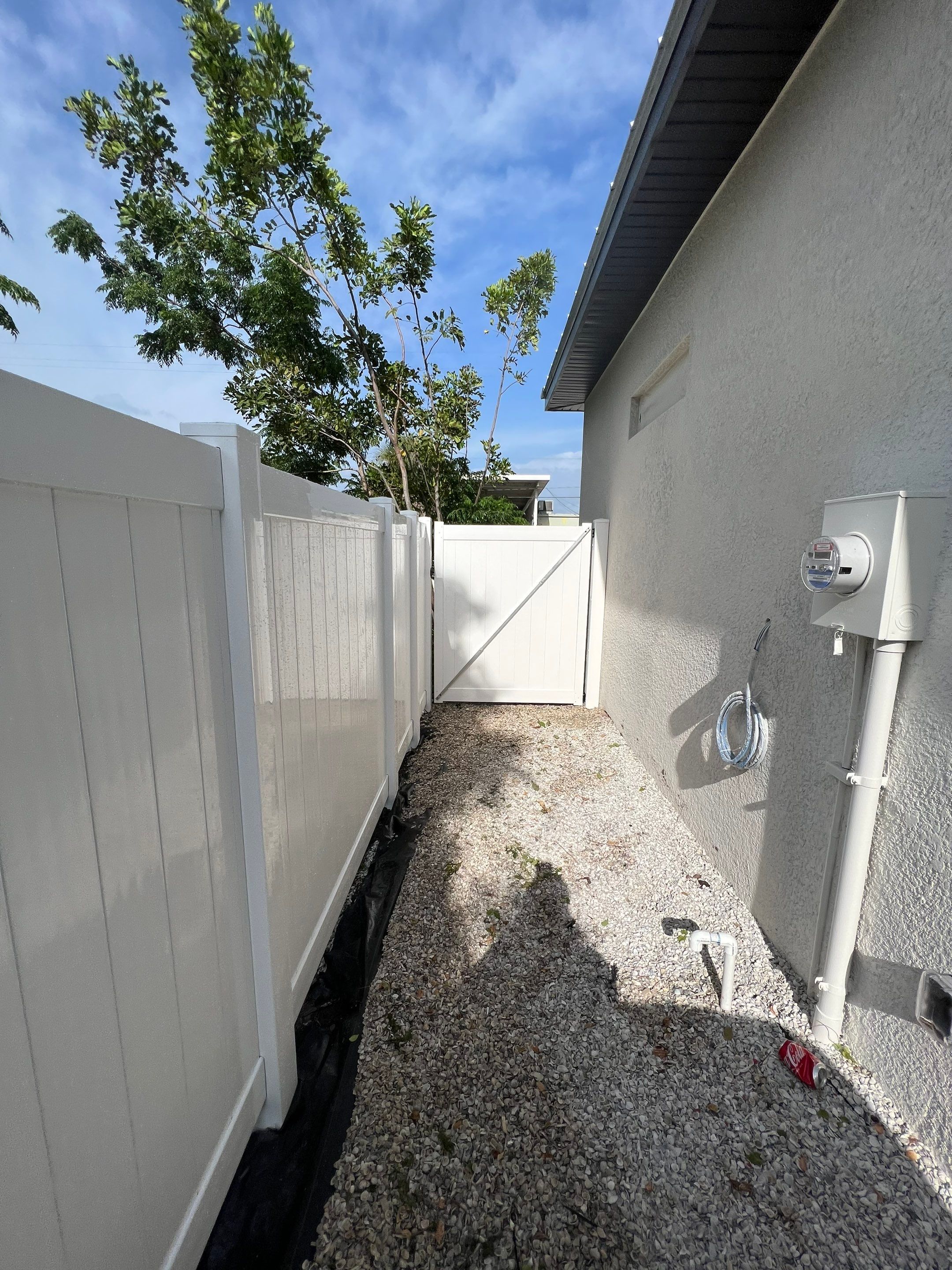 Sarasota, FL 6ft. Tall White Vinyl Privacy Fence by Asap fence and gates, LLC