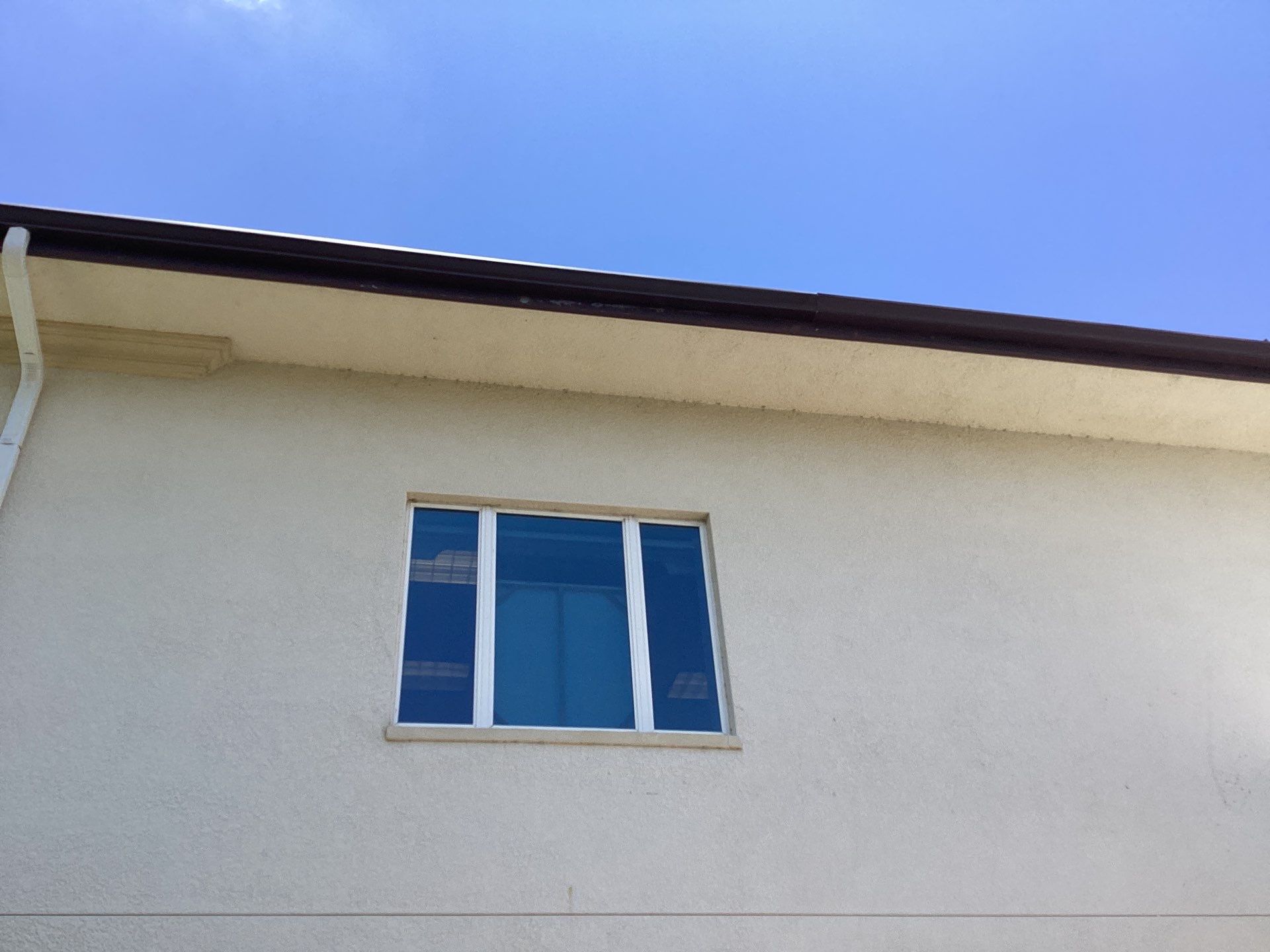 Musket Brown Seamless Gutters using Musket Brown Seamless Gutters in Capen Coral FL by Gutter Professors