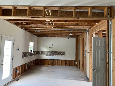 After Hours Emergency Water Extraction and Restoration in Middletown, Delaware