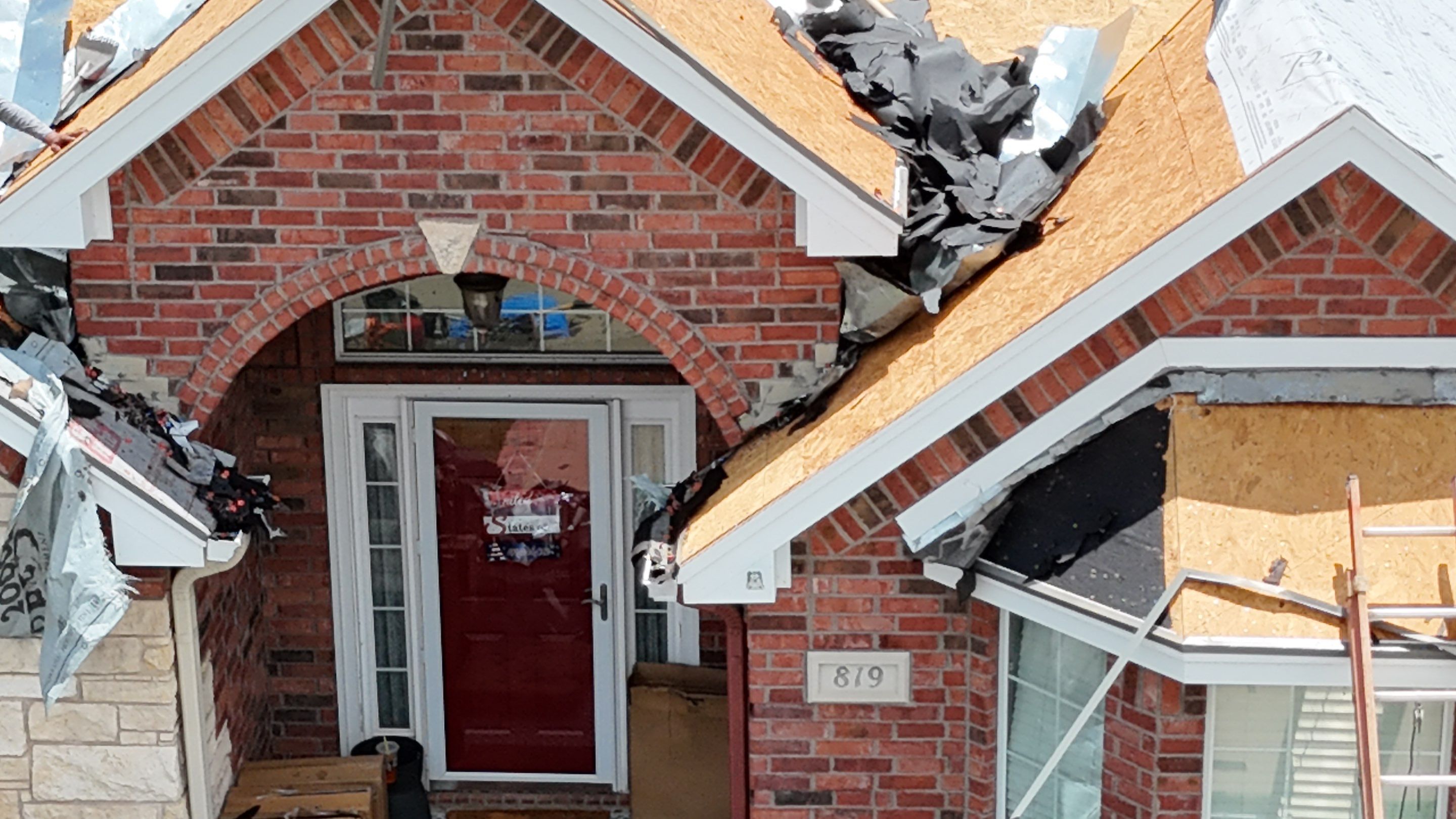 Burkburnett Roof Replacement Featuring Owens Corning Onyx Black Shingles by Shearman Roofing & Construction