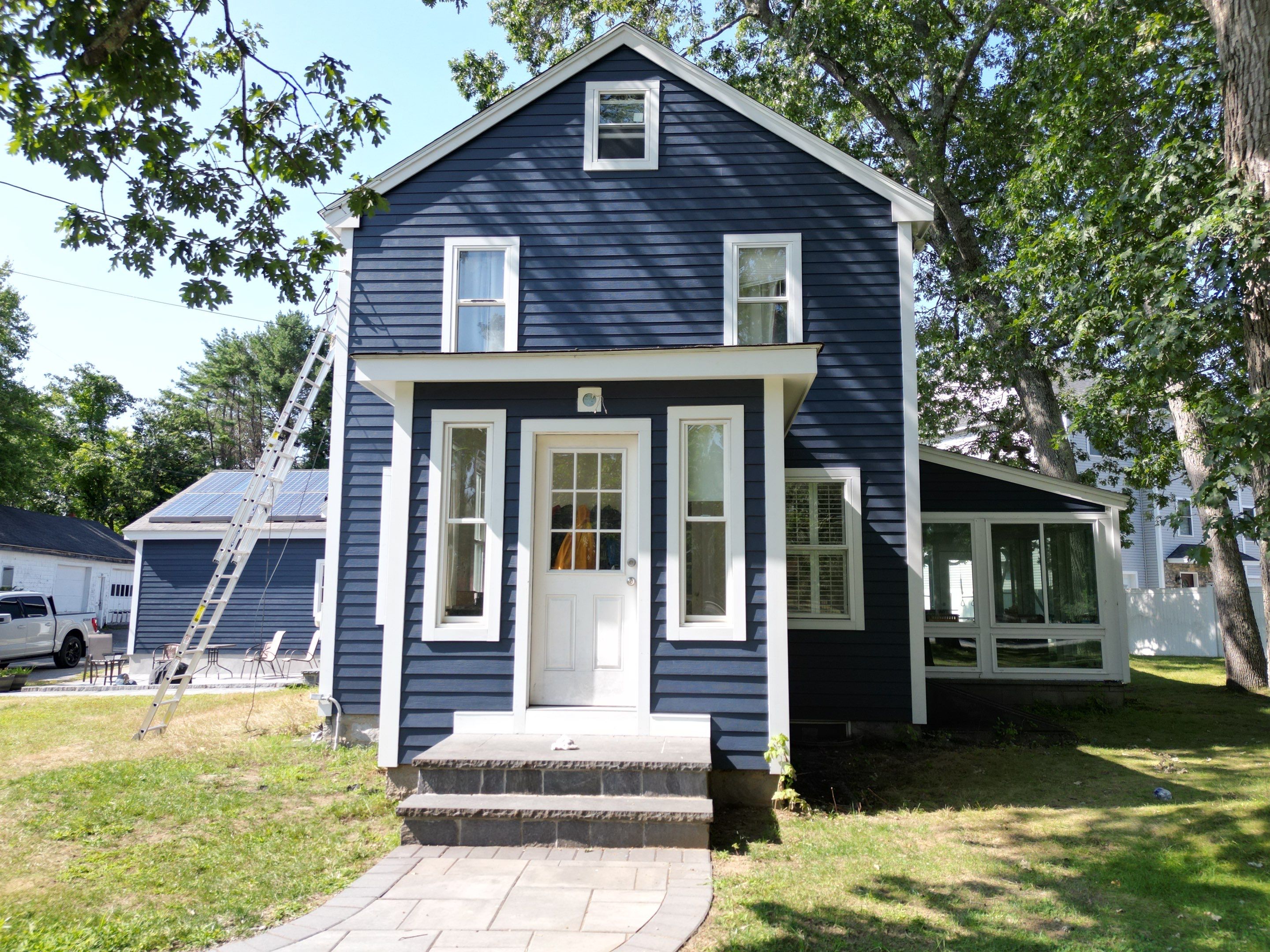 James Hardie Lap Siding Installation in Chelmsford, MA by Mighty Dog Roofing of Greater Middlesex County