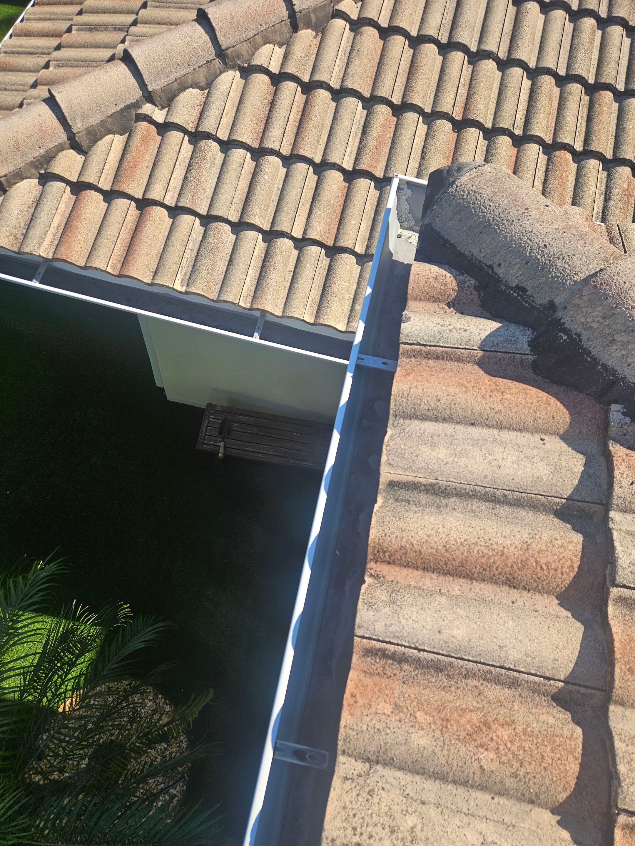 Gutter Cleaning in Sarasota FL by Gutter Professors