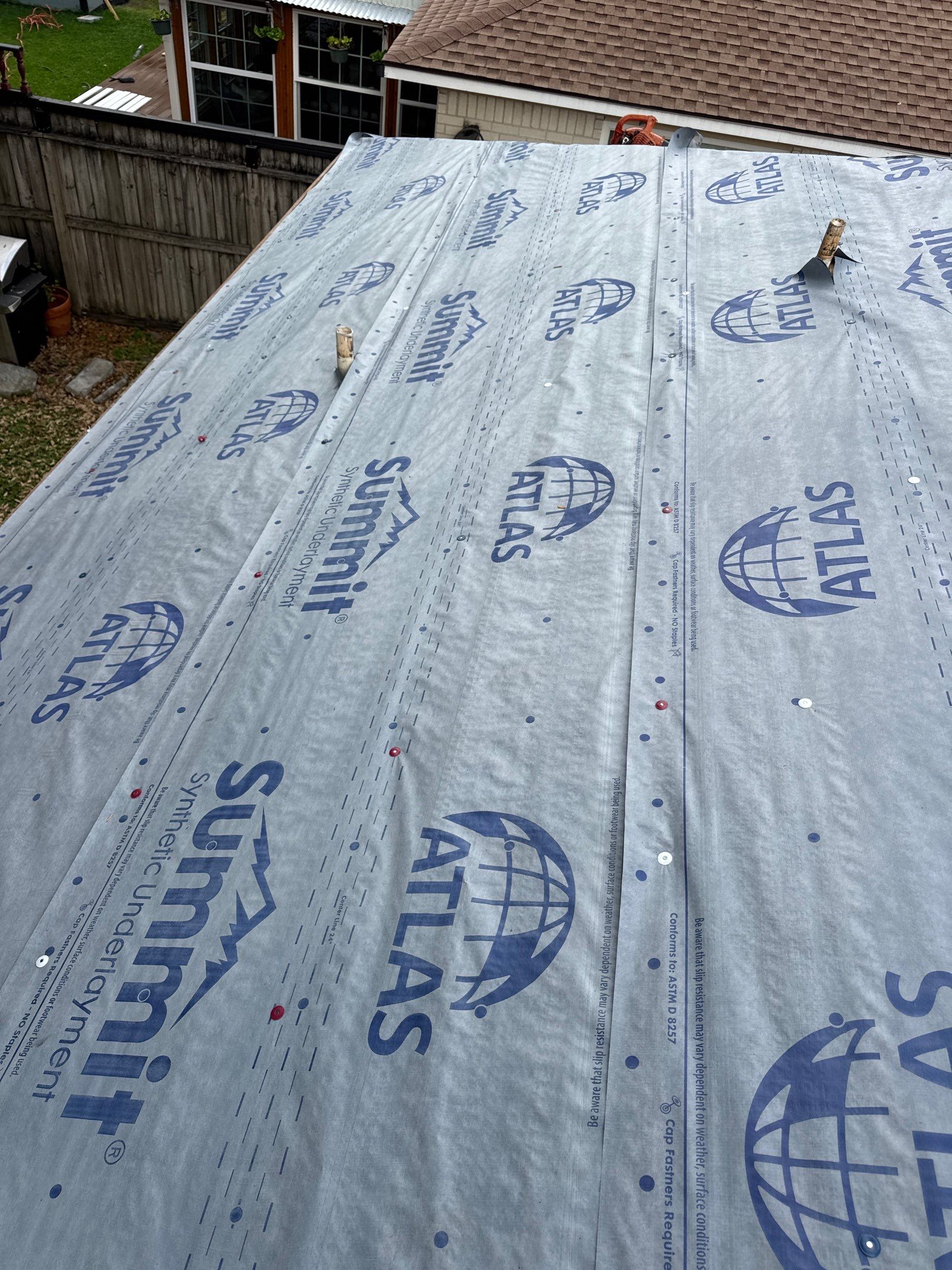 North Shore Roof Installation using Atlas Pinnacle Pristine by Modern BYLT Roofing & Construction