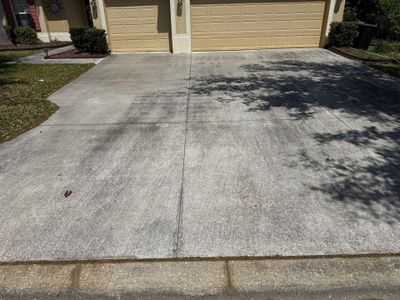 Driveway & Rear Wall Soft Wash | Lexington Community | Parrish, FL | Sunshine AquaWash