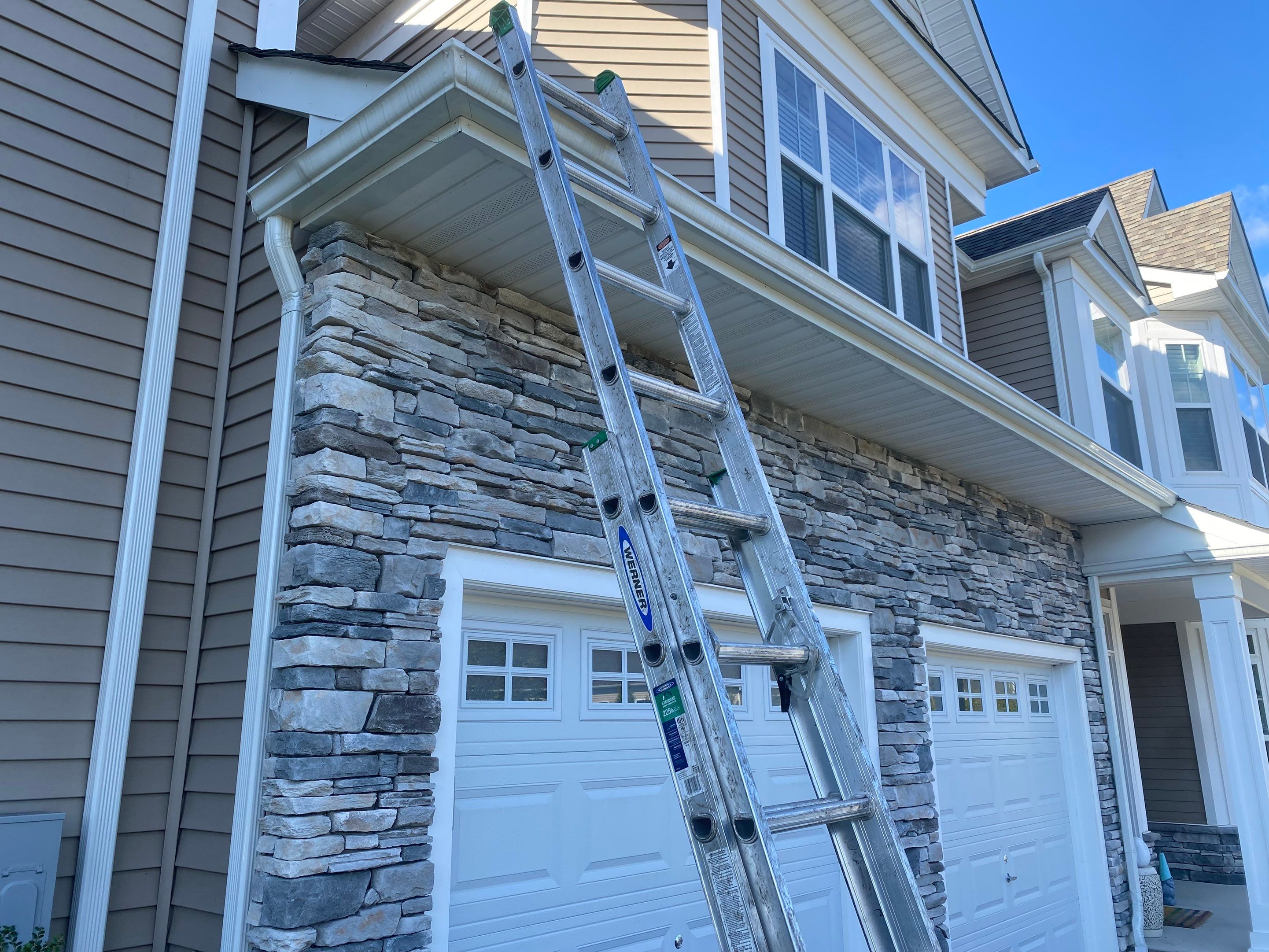 County Pointe Woods Condo Complex Gutter Cleaning by Above All Gutters 