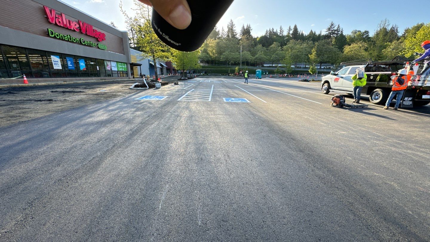 Colliers - Woodinville New Asphalt Parking Lot by Jireh Asphalt & Concrete Inc 