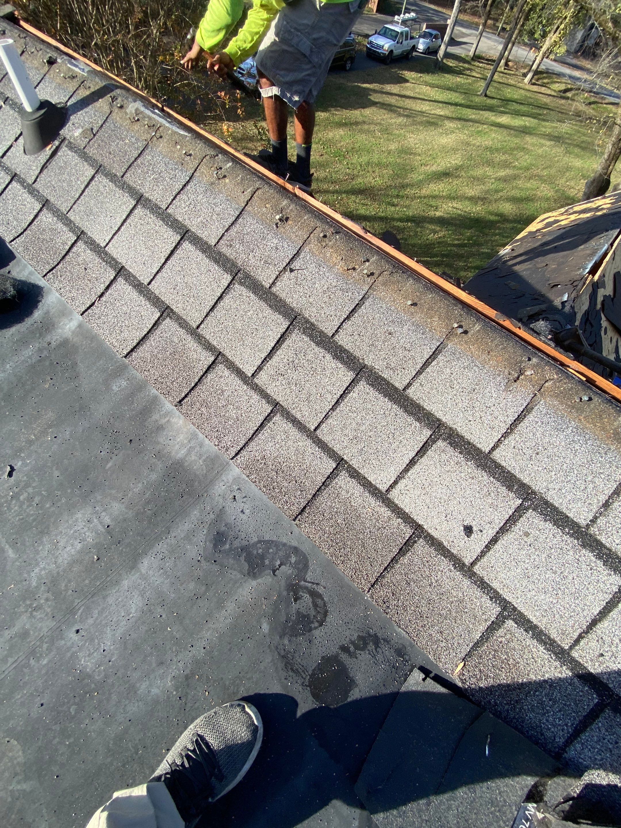 GAF Slateline Shingles with Copper Standing Seam and Flashings by Undersun Roofing 