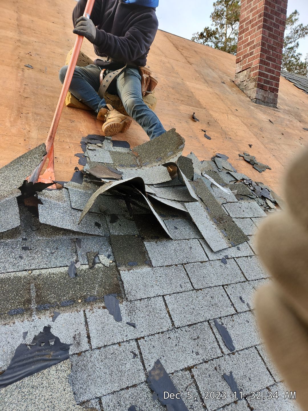 Residential Roofing Installation using Owens Corning TruDefinition by A Plus Exterior