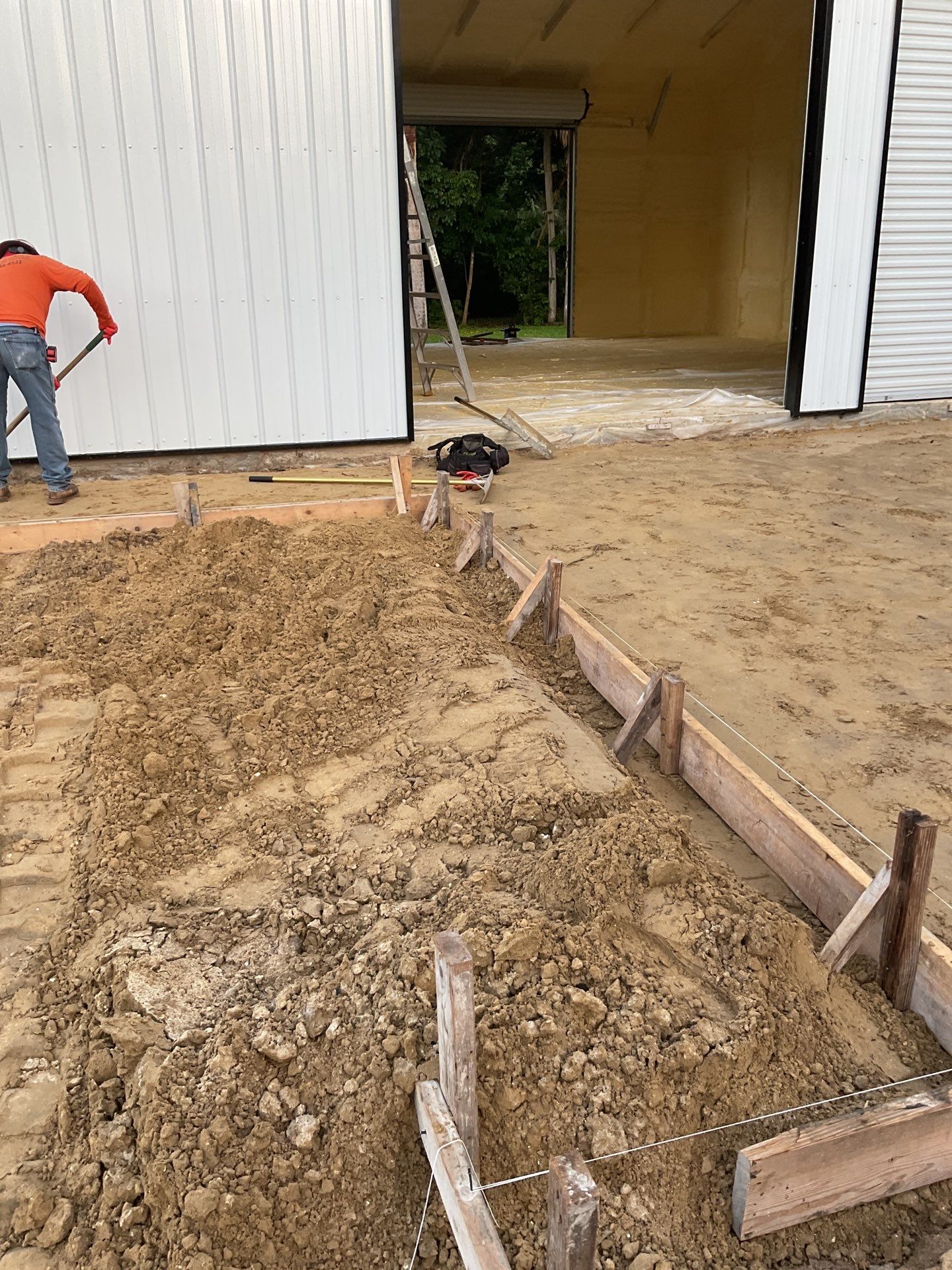 A project for the neighbors by Southern Gulf Construction