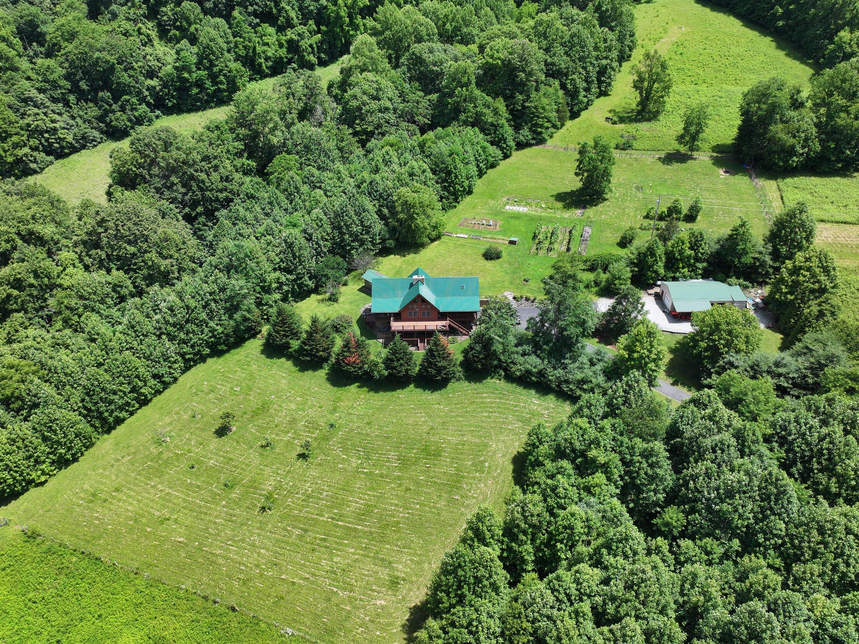 Crigger Residence by Omnia Roofing