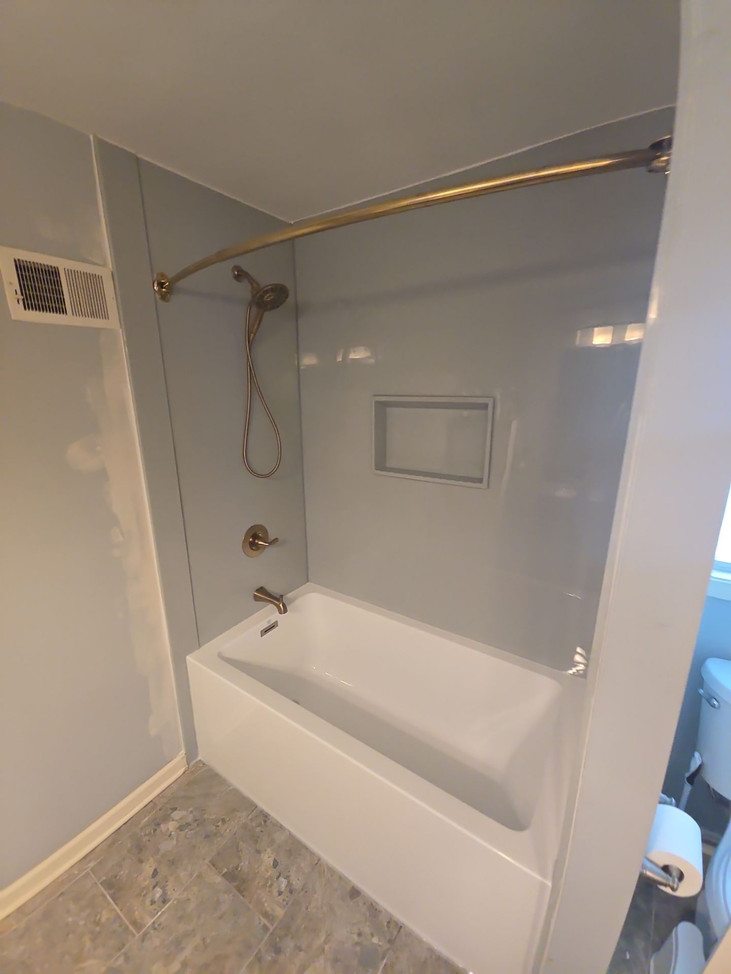 Bathtub Replacement with Onyx by The Shower Company