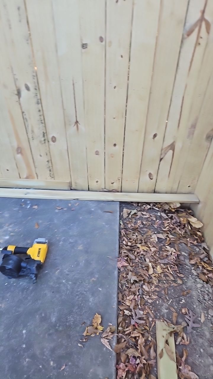 Million Dollar Lake - Deck and Fence by Pillar and Pine