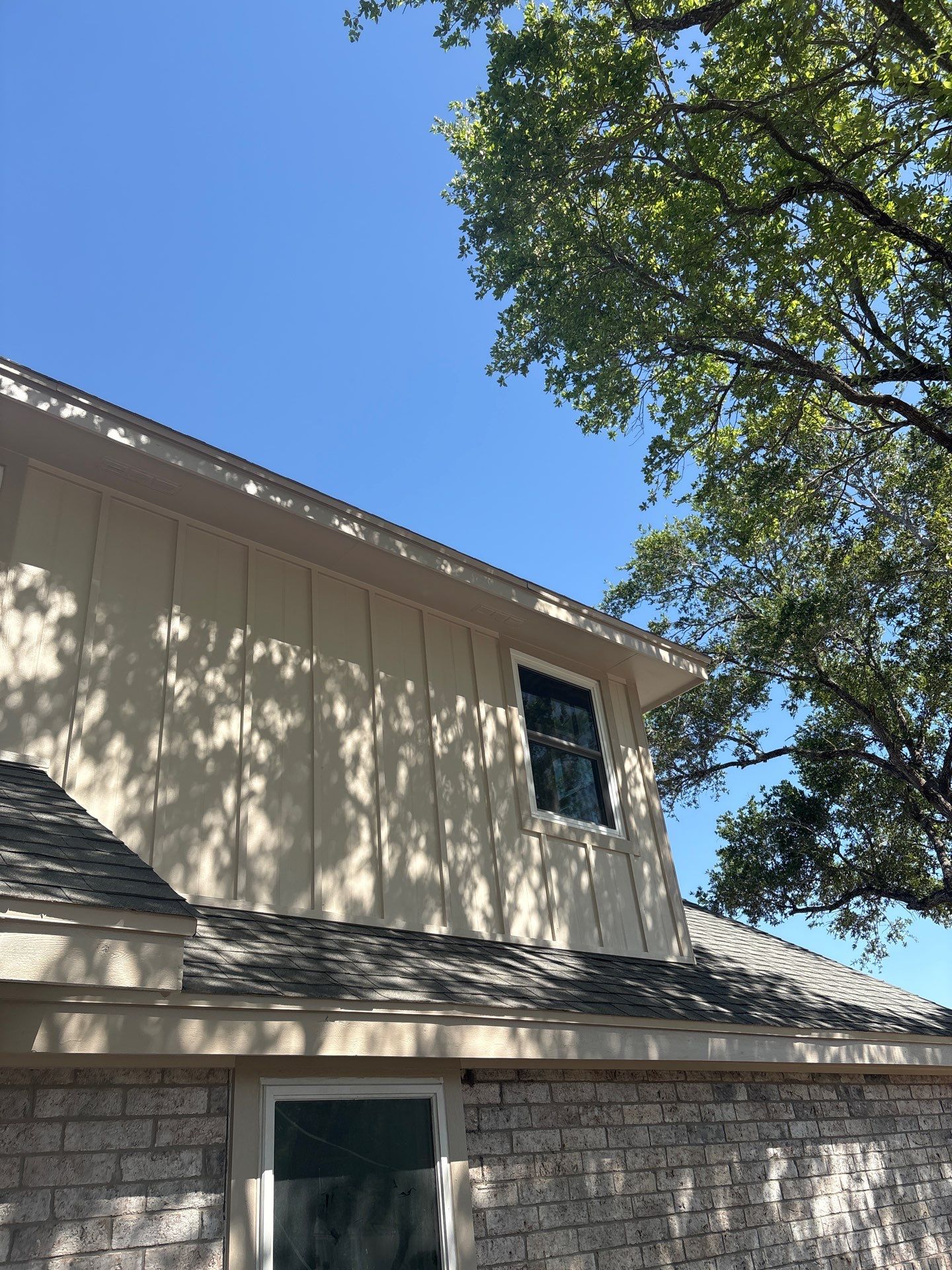 Run down on River Drive by Bayfront Roofing and Construction