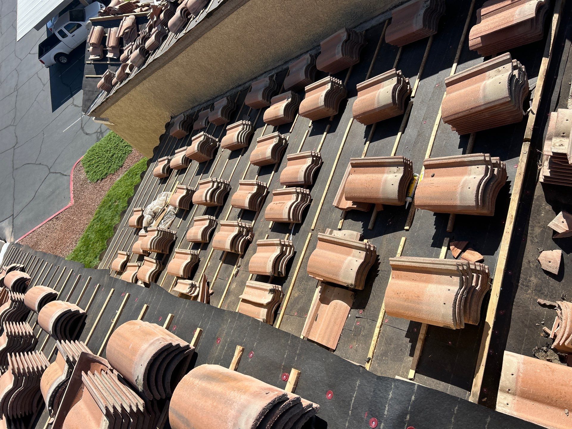 L15364-Latigo Condos by The Original Roofing Company