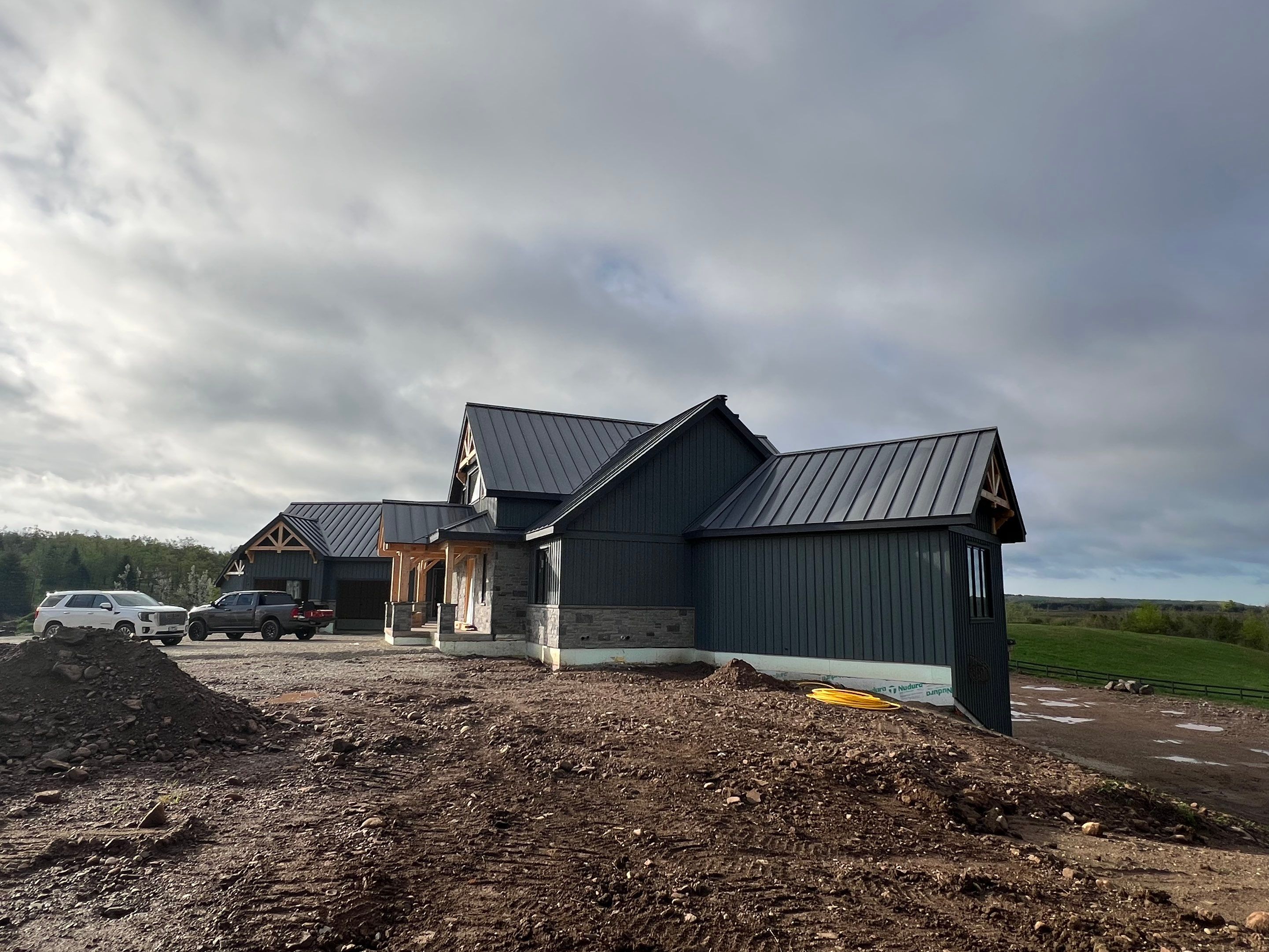 Custom Home Roofing – Blue Mountain by Jay Carter Roofing & Sheet Metal