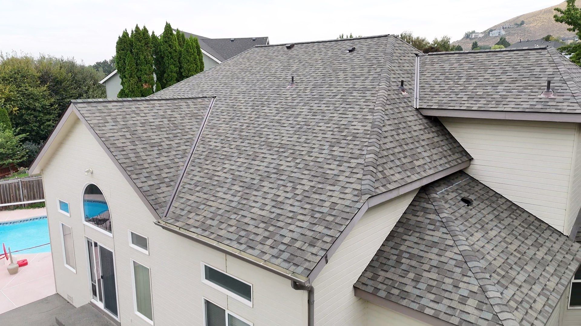 Complete Residential Asphalt Shingle Roof Replacement in Richland, WA by Alpine Roofing
