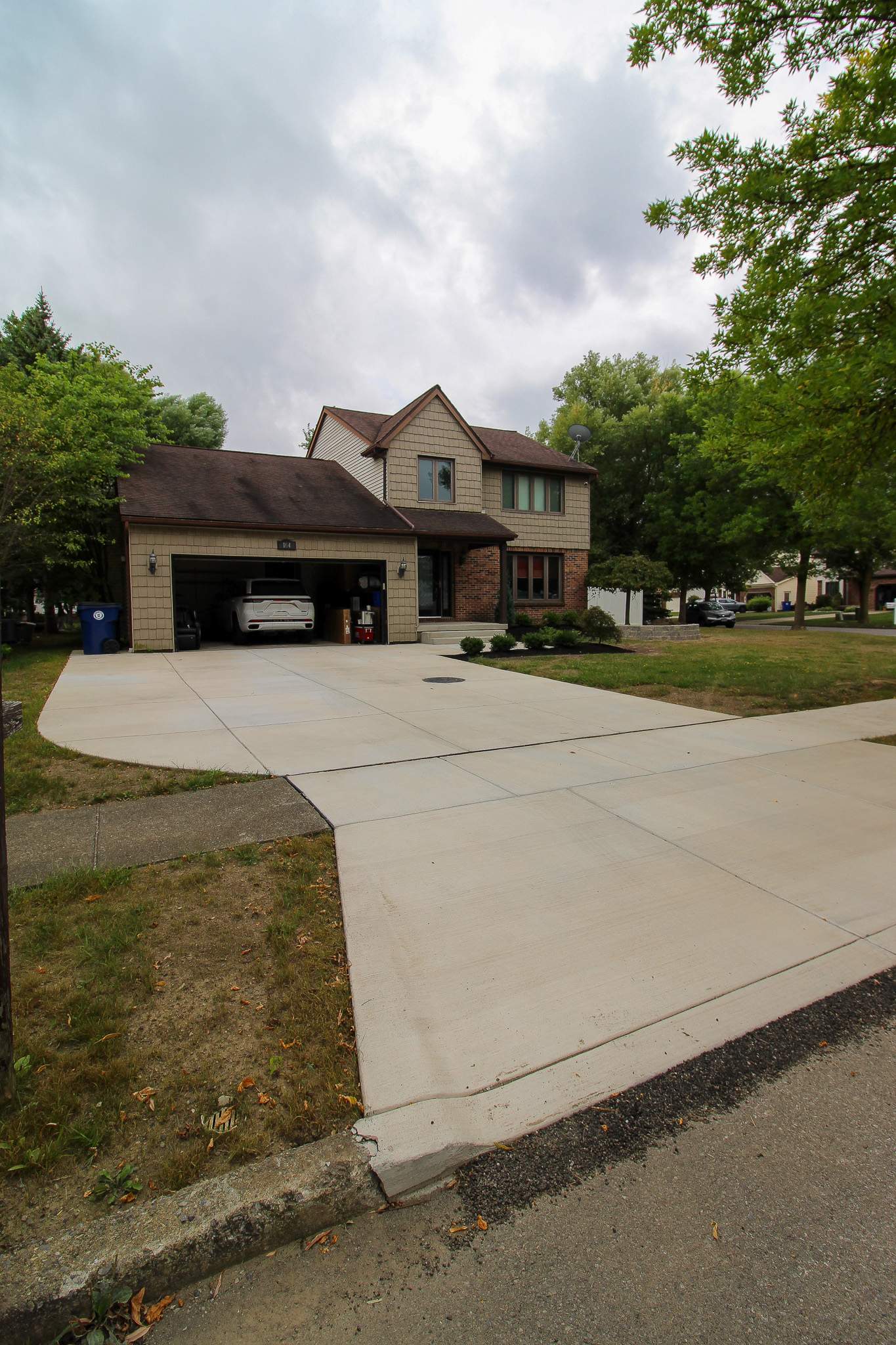 Interior Renovations, Bathroom Remodel, Concrete and Outdoor Living by Ivy Lea Construction