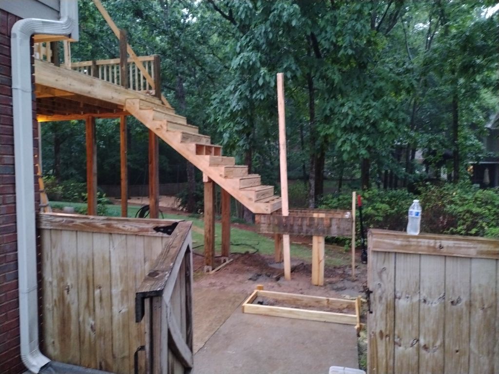 South Trace - Deck Installation  by Pillar and Pine