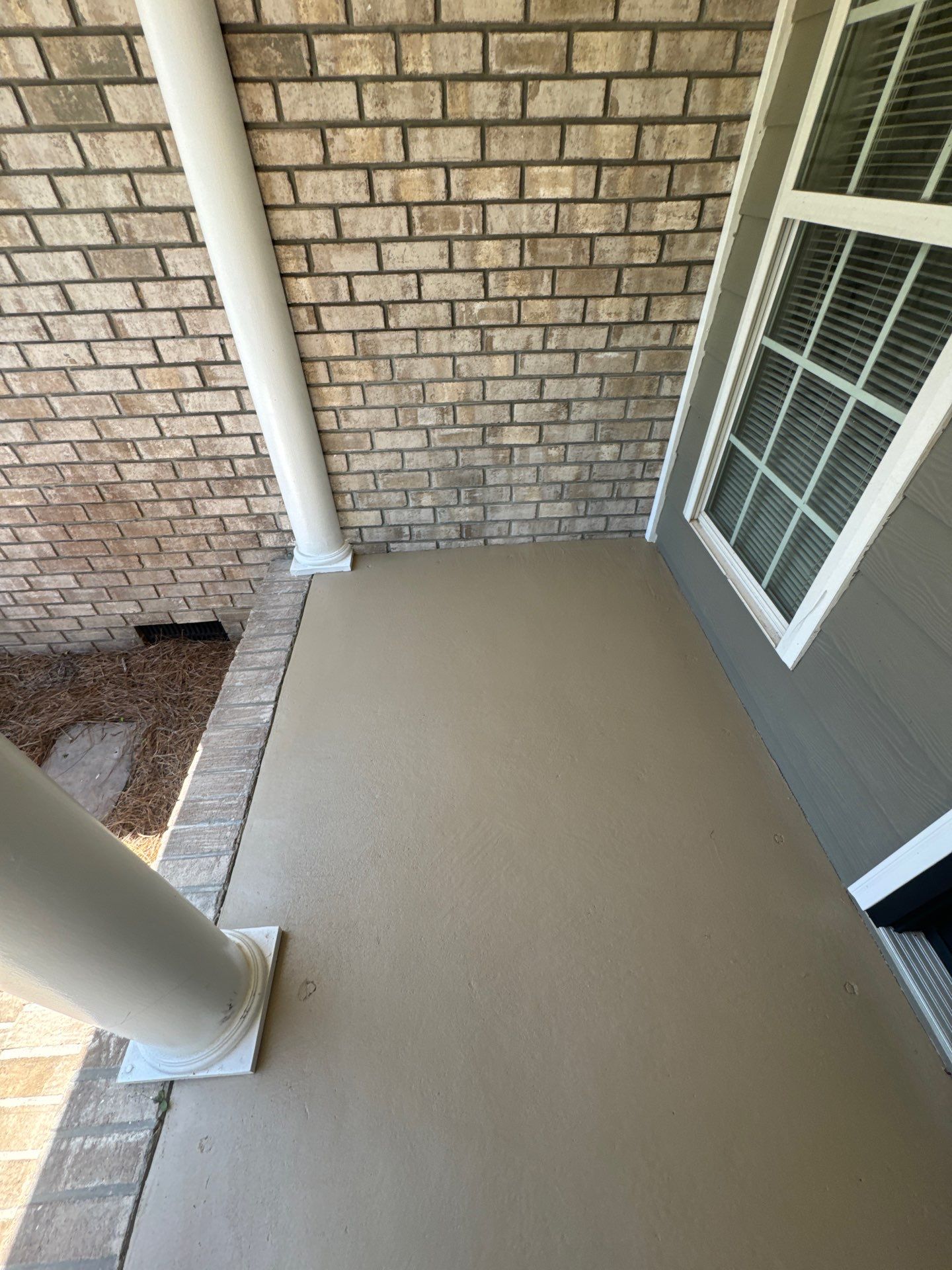 Concrete using AcryFin by DuraSeal