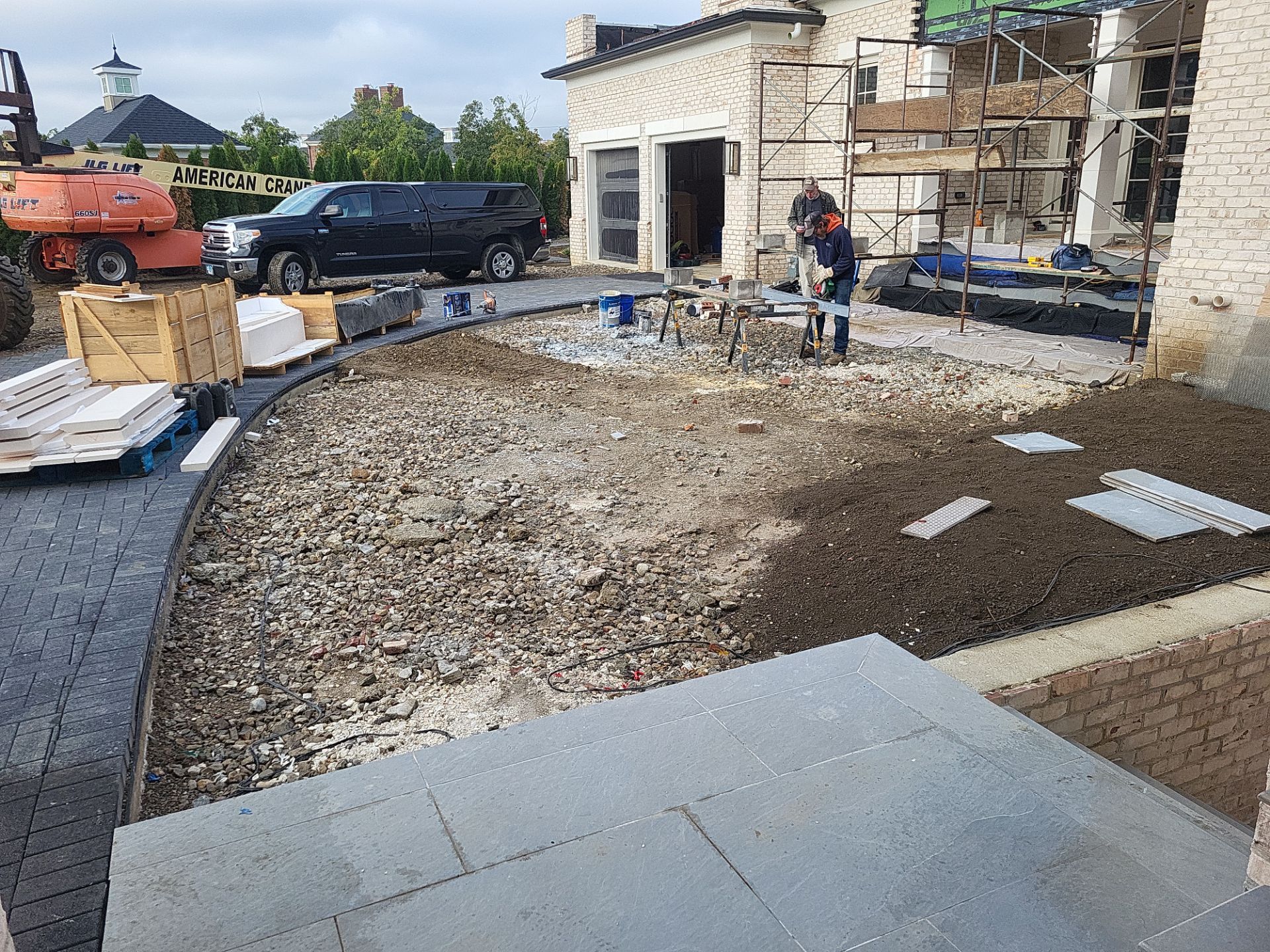 Project in New Albany, Oh by Southwest Greens Midwest