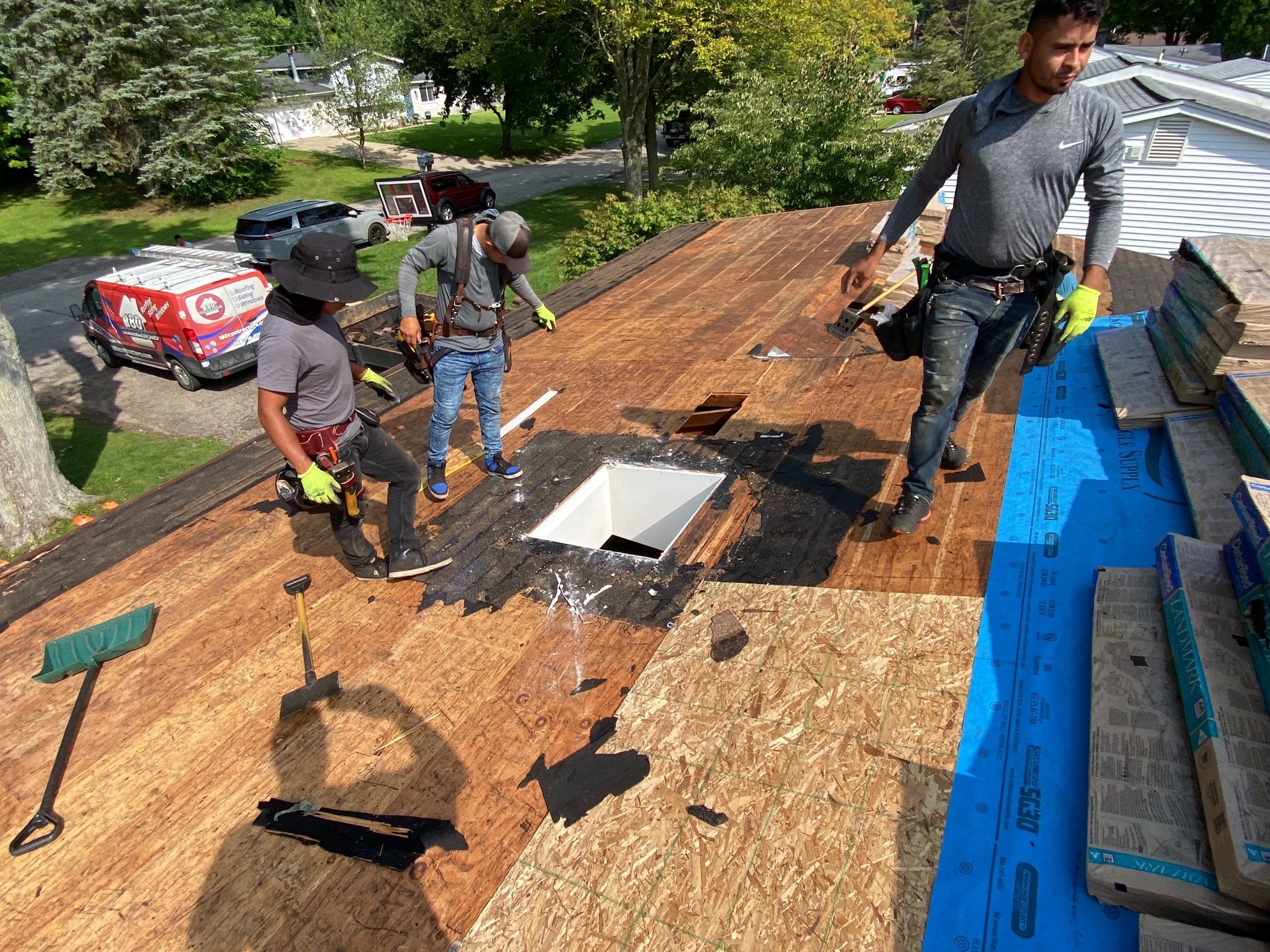 Roof Replacement using CertainTeed Landmark by 180 Contractors