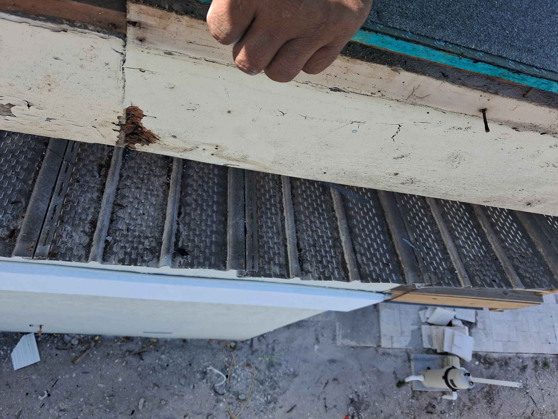 Project in South Pasadena 33707 by Mitchell Roofing Company LLC 