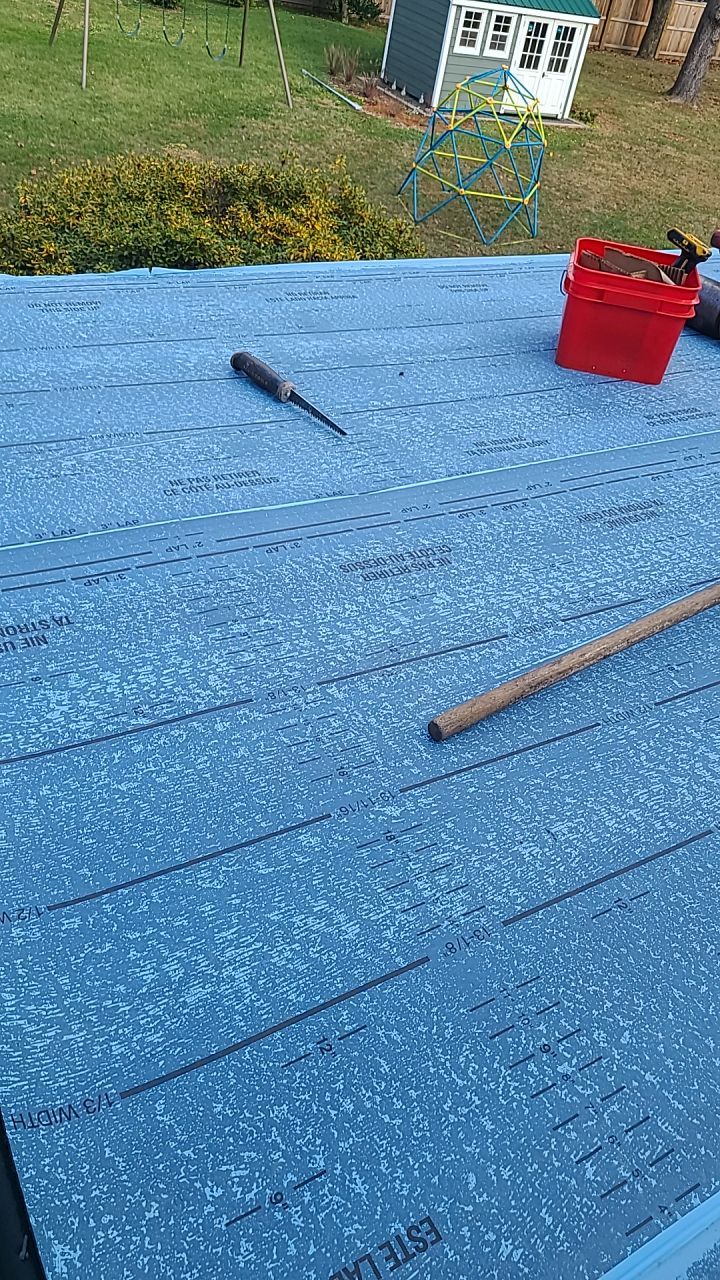 Herndon: CertainTeed Landmark Pro Designer Shingles in Max Def Driftwood by RM Banning, Inc.