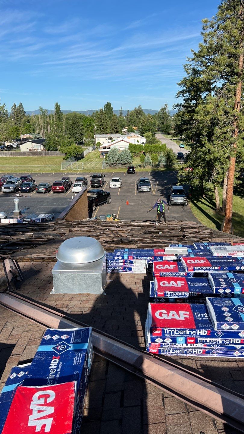 GAF Timberline HDZ - Charcoal by Montana Roofing Solutions