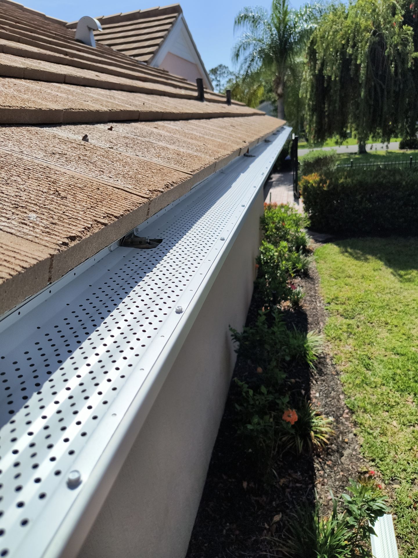 Gutter Guard Entire Home in Alva FL by Gutter Professors