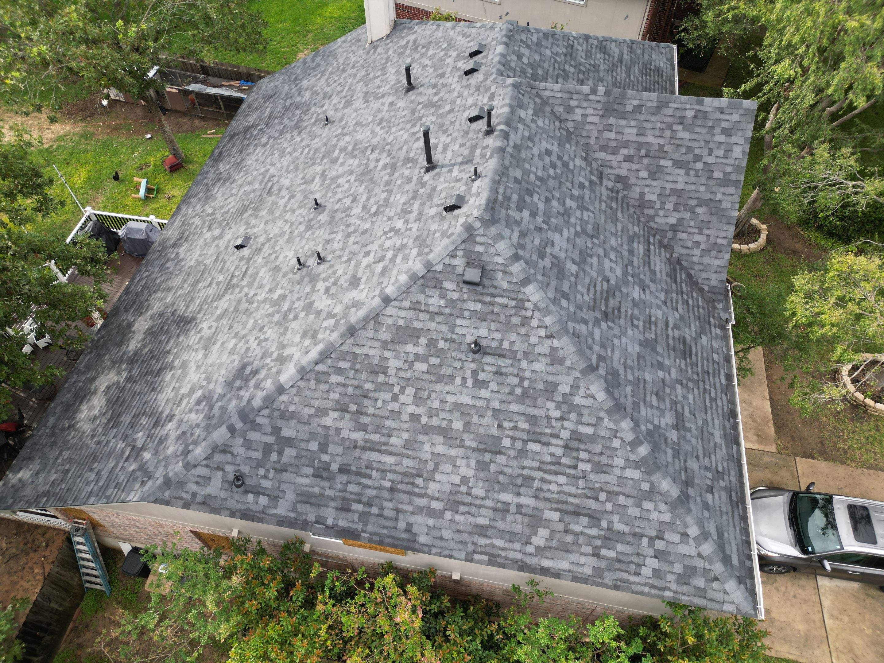 Brilliant Black - Malarkey Vista by RoofsOnly.com