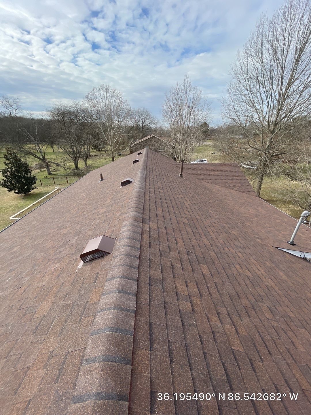 Residential Roofing Installation using Owens Corning Oakridge Roofing System by Undersun Roofing 